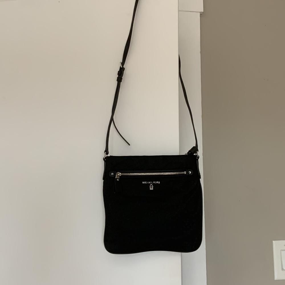 MIchael Kors Bag 10x10” Great Condition